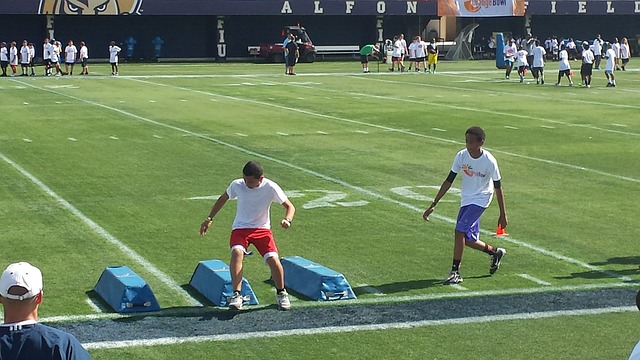 随着这些策 随着这些策